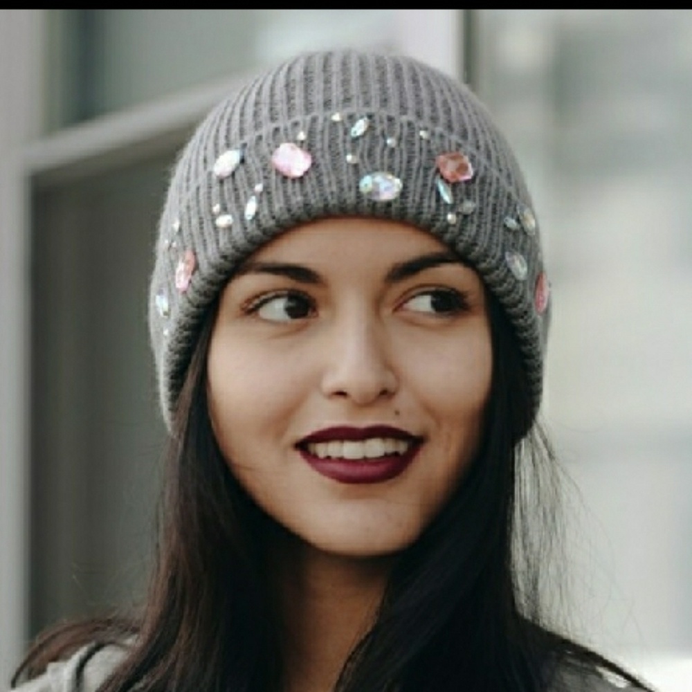 🔥SALE!🔥💥NEW!💥JEWELED BEANIE💥